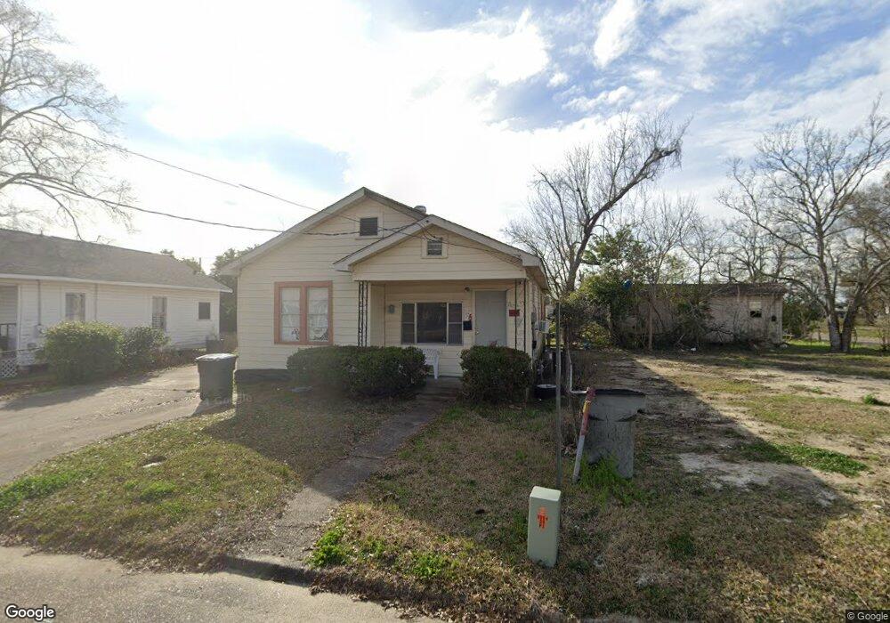 402 V E Washington St, Lake Charles, LA 70601 - photo 1