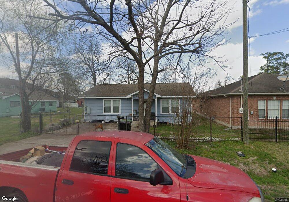 625 Warner St, Houston, TX 77022 - photo 1