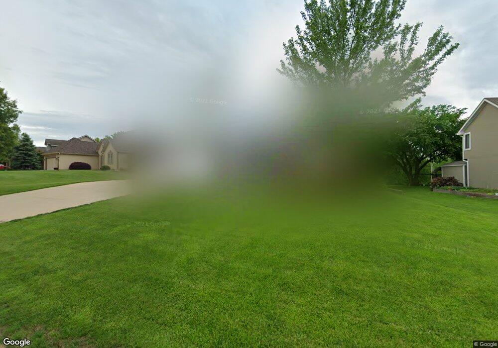 7151 SW Falcon St, Topeka, KS 66610 - photo 1