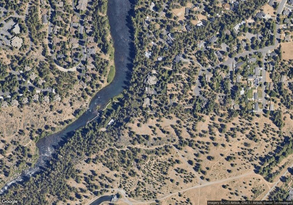 19910 Mcclellan Rd, Bend, OR 97702 - photo 1