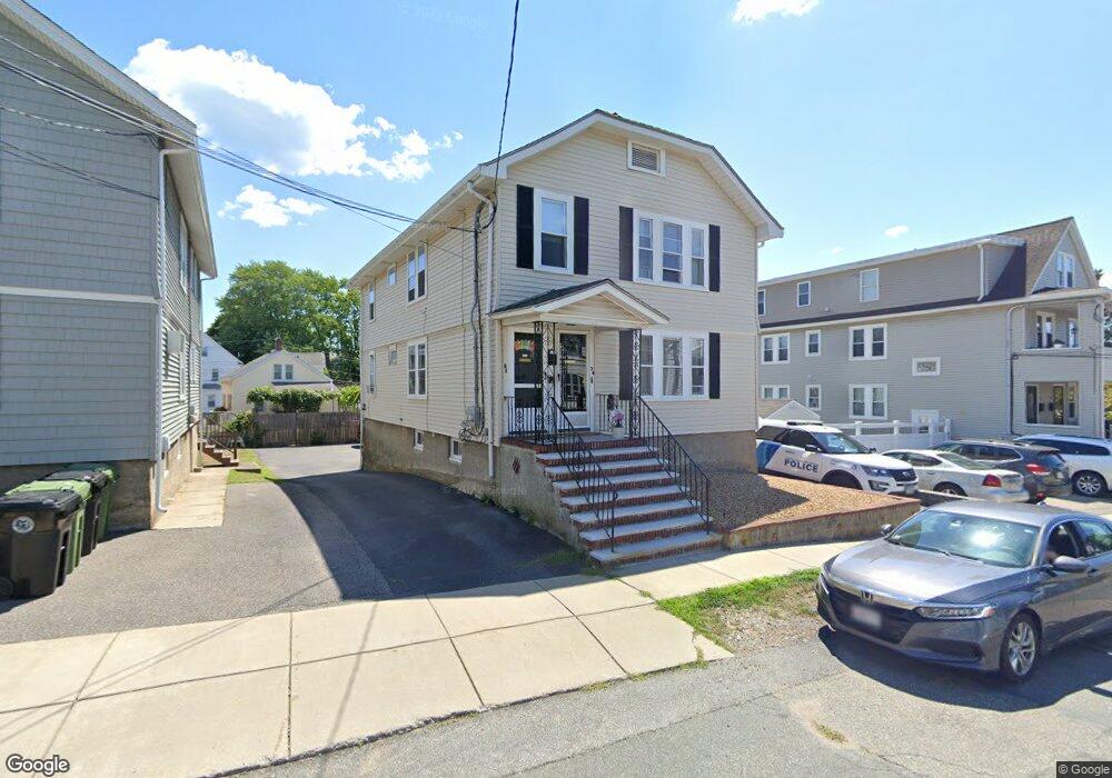 32 Oakland St, Watertown, MA 02472 - photo 1