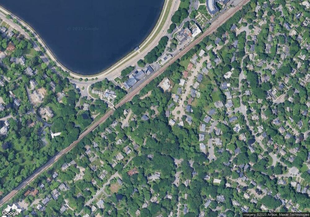 57 Reservoir Ln, Chestnut Hill, MA 02467 - photo 1