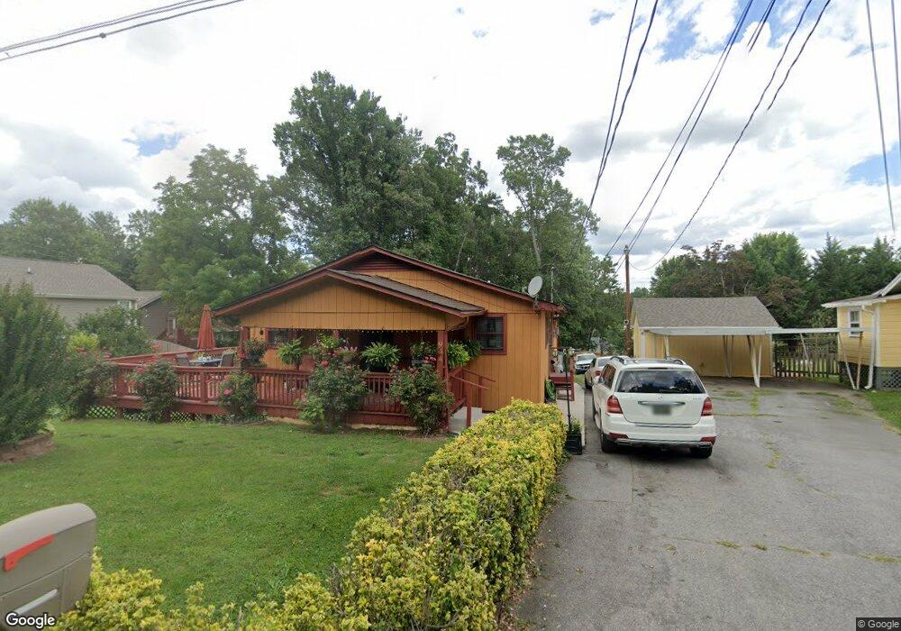 944 W Chapel Rd, Asheville, NC 28803 - photo 1