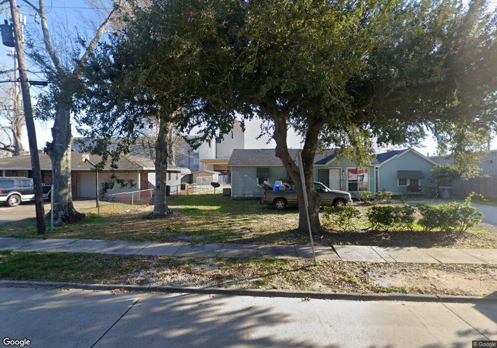 2604 Pineview St, Lake Charles, LA 70615 - photo 1