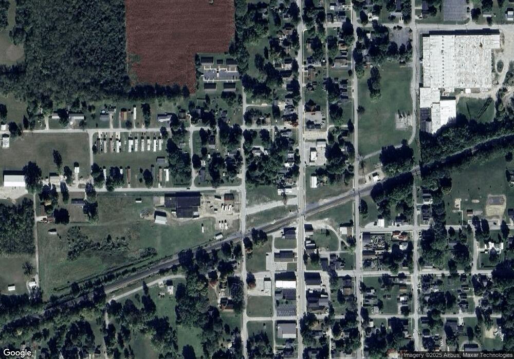 165 N Snowden St, Andrews, IN 46702 - photo 1