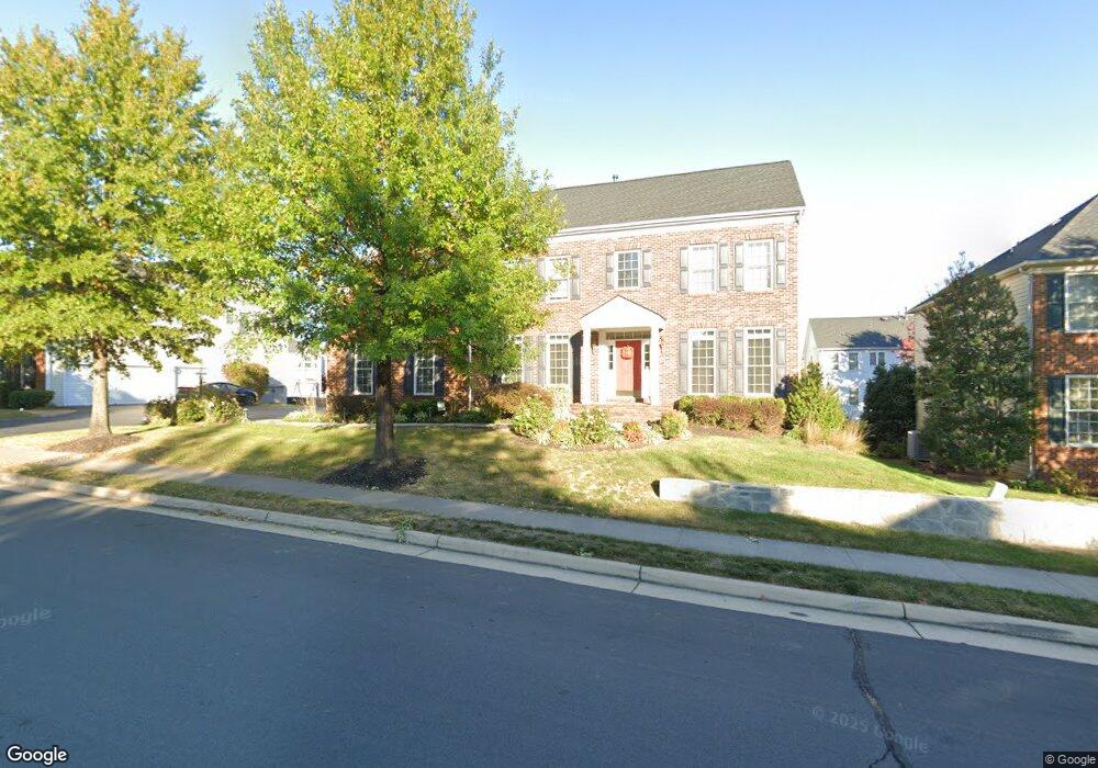 25772 Longforest Dr, Chantilly, VA 20152 - photo 1