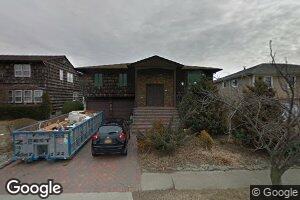 270 Lagoon Dr W, Lido Beach, NY 11561