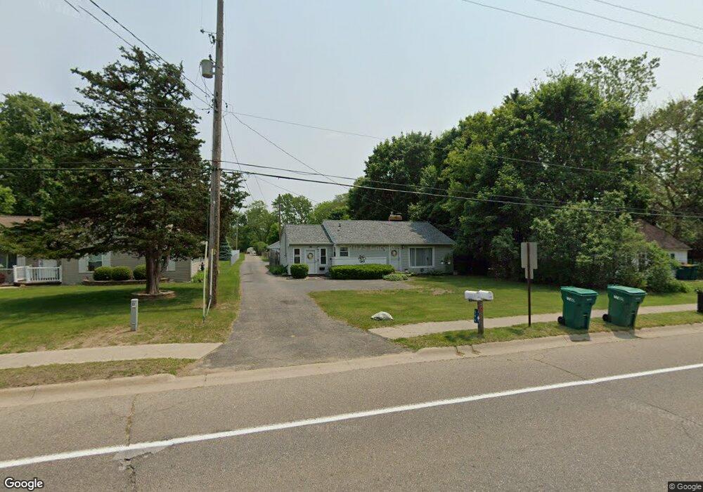 546 N Mckinley Rd, Flushing, MI 48433 - photo 1
