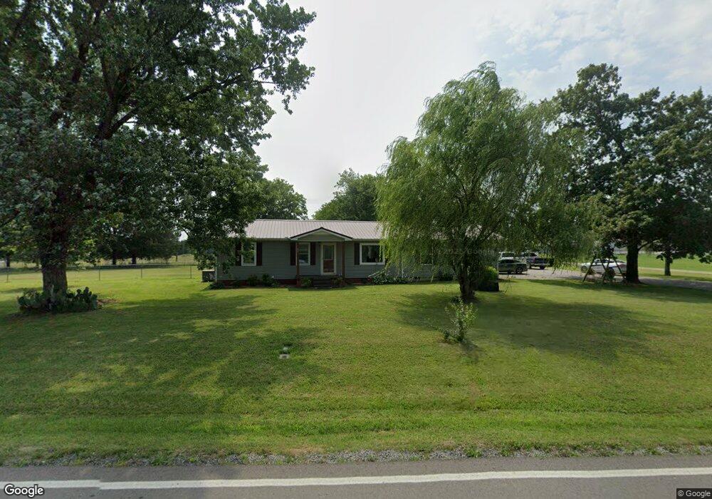 401 Whitaker Rd, Shelbyville, TN 37160 - photo 1