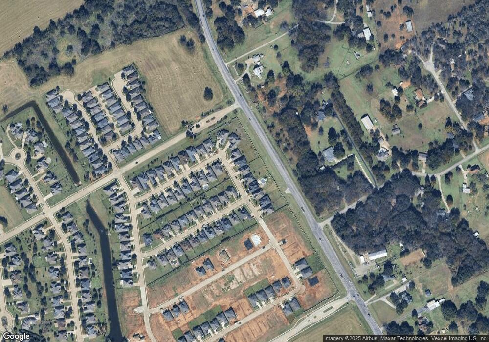 333 Paddle Boat Dr, Granbury, TX 76049 - photo 1