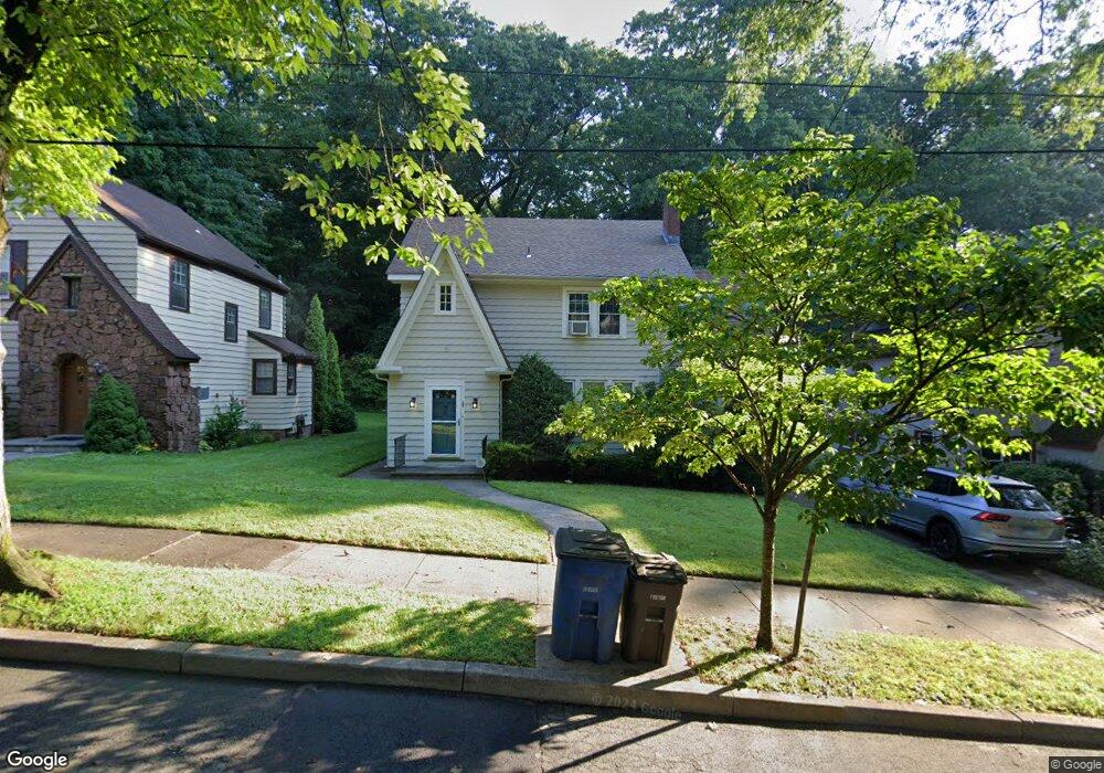 25 Hemlock Rd, New Haven, CT 06515 - photo 1