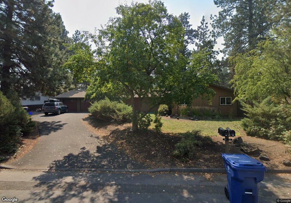 1513 SW Overturf Ct, Bend, OR 97702 - photo 1