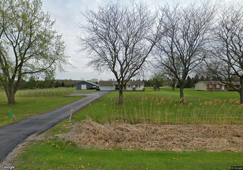 8015 Baldwin Rd, Swartz Creek, MI 48473 - photo 1