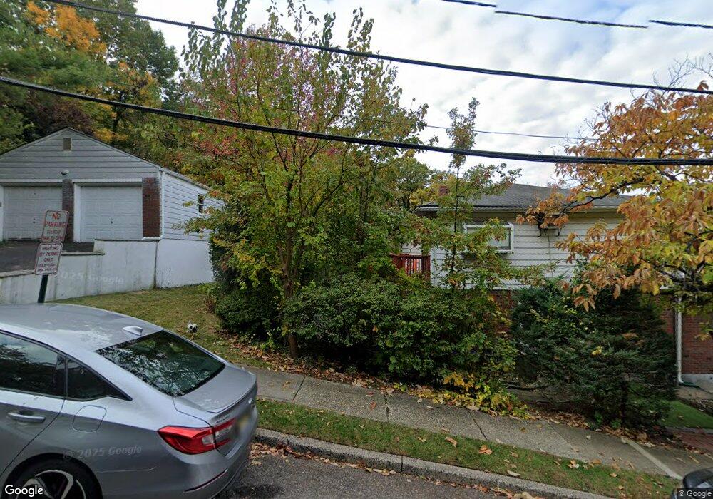 611 Sketch Place S, Ridgefield, NJ 07657 - photo 1