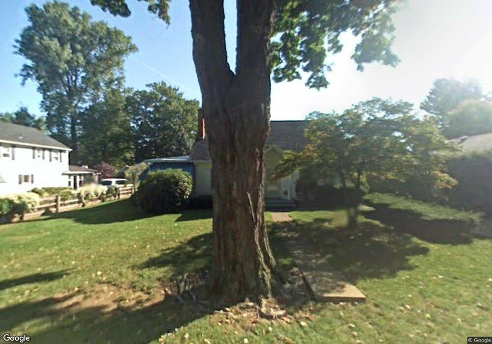 327 Roslyn Ave, Erie, PA 16505 - photo 1