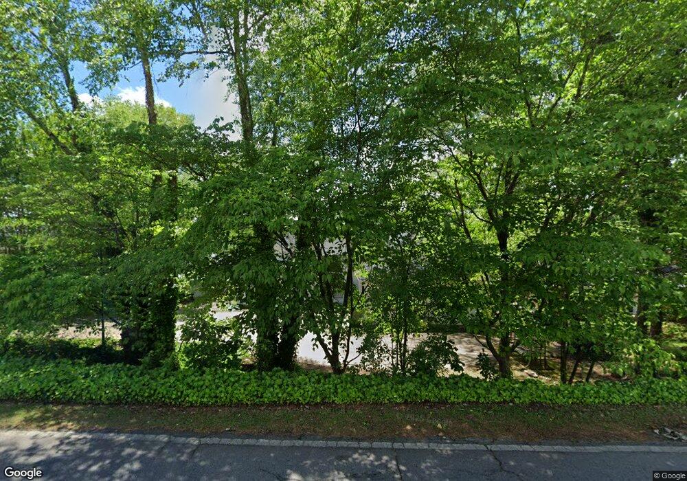 134 N Lakeshore Dr, Carrollton, GA 30117 - photo 1