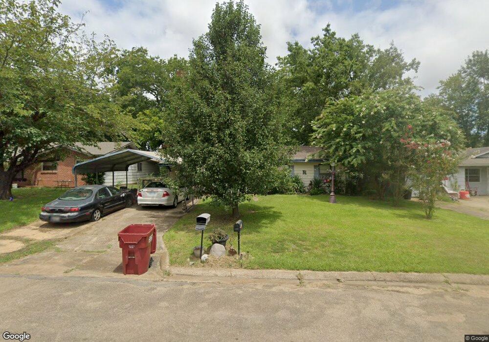 607 E Rena St, Hugo, OK 74743 - photo 1