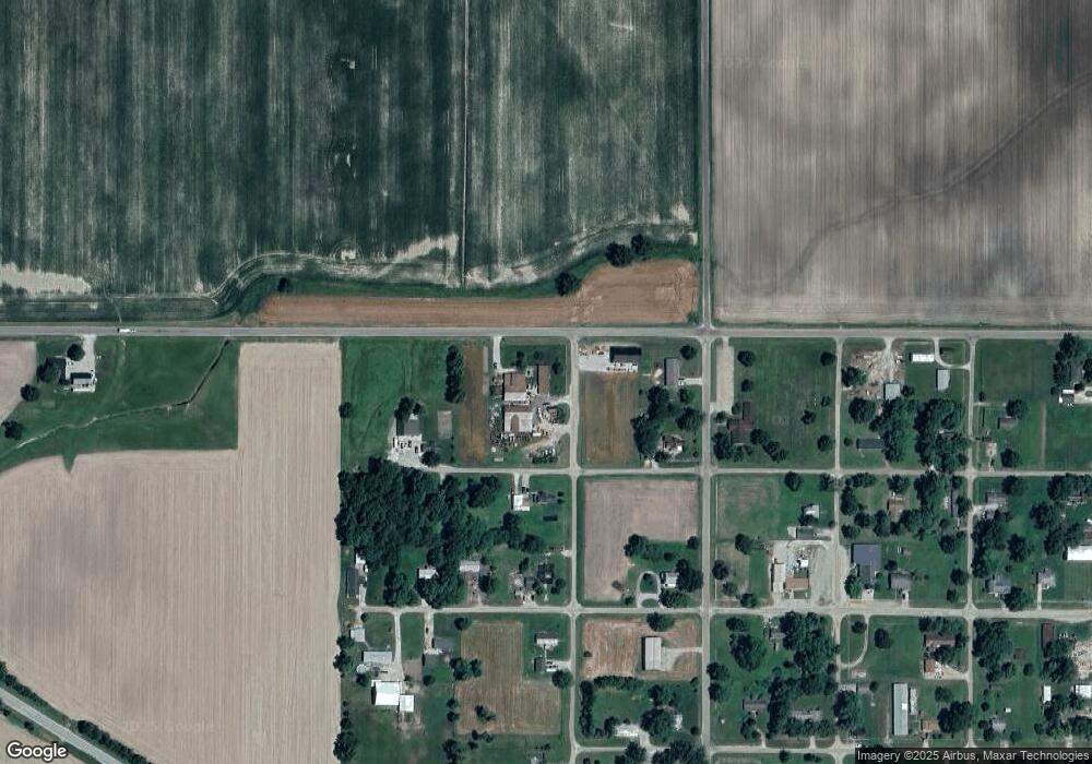 209 N Bland St, Shumway, IL 62461 - photo 1