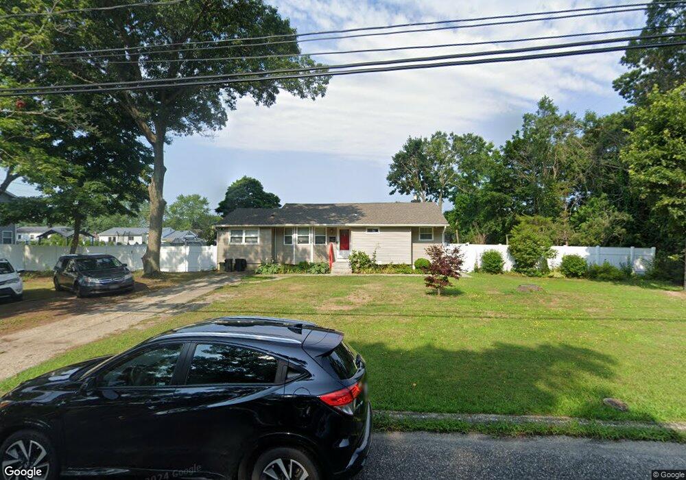 2810 John Roe Smith Ave, Medford, NY 11763 - photo 1