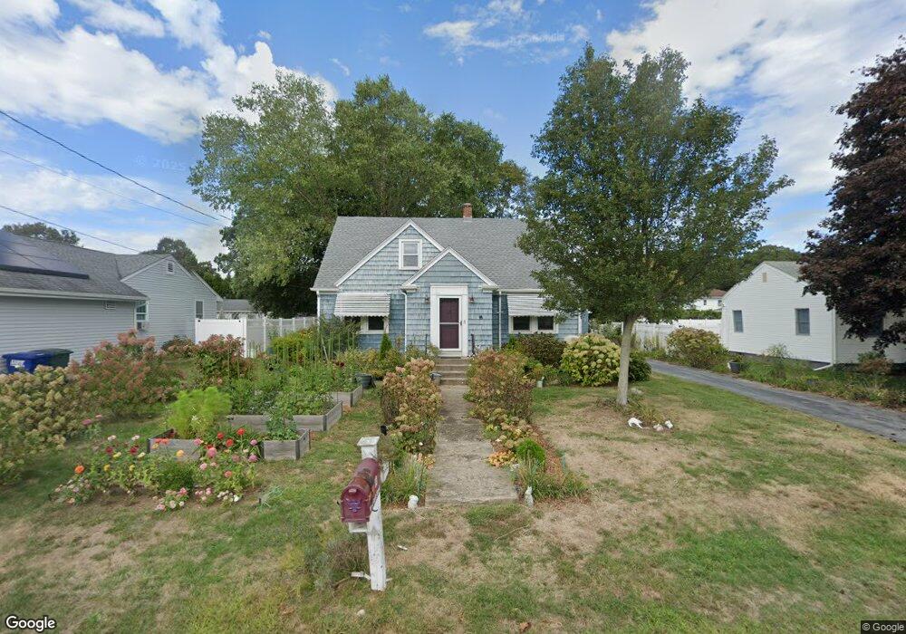 13 W Arch St, Pawcatuck, CT 06379 - photo 1