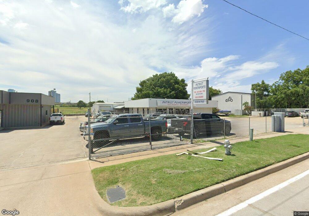 816 S Sylvania Ave, Fort Worth, TX 76111 - photo 1