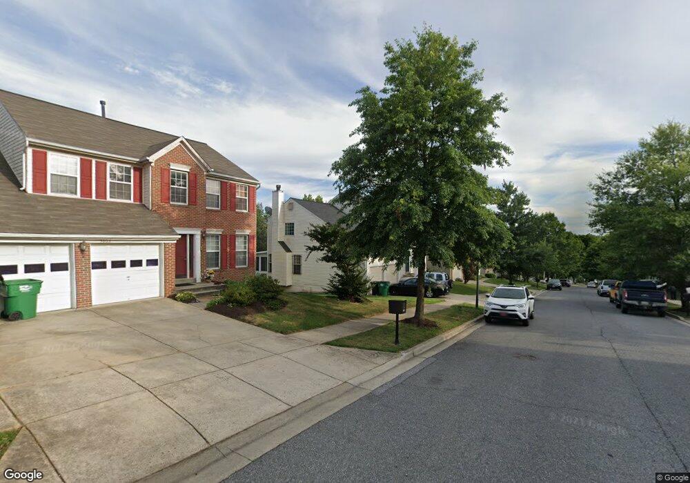 5801 Silk Tree Dr, Riverdale, MD 20737 - photo 1