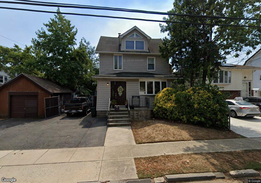 22 E Carpenter St, Valley Stream, NY 11580 - photo 1