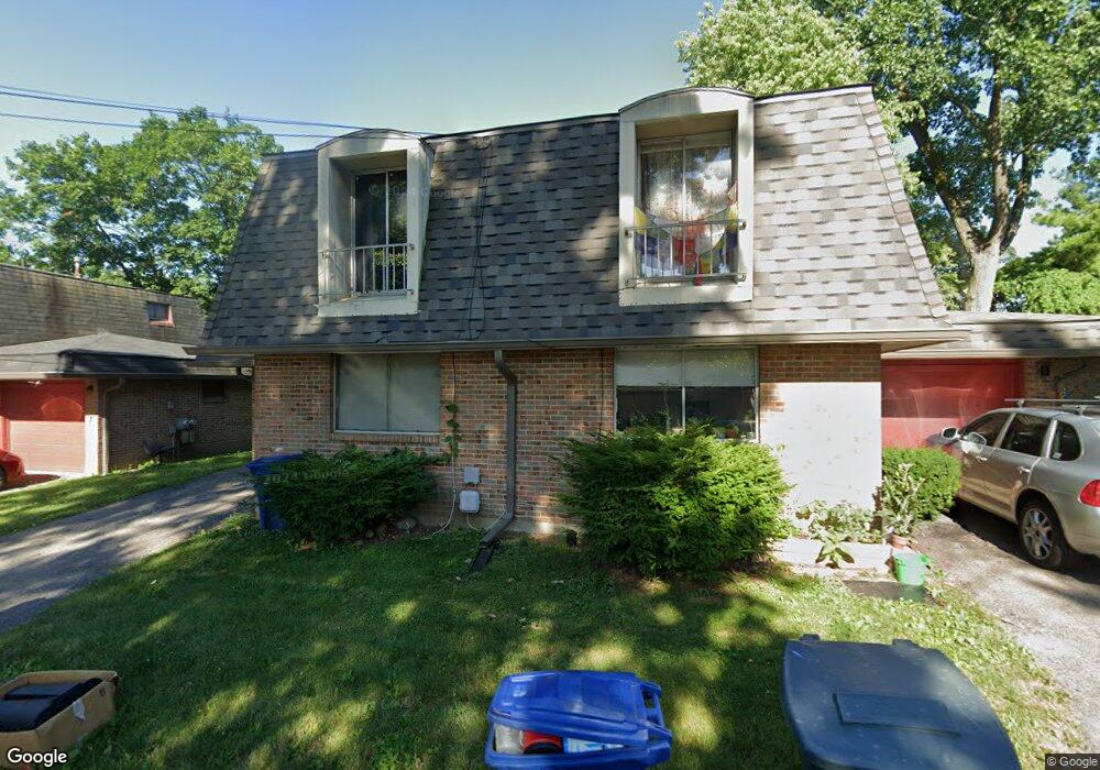 823 Garden Rd unit 825, Columbus, OH 43224 - photo 1