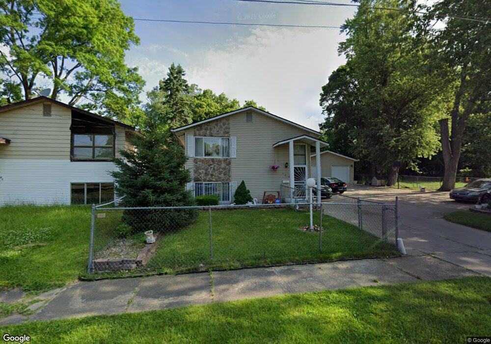 105 E Piper Ave, Flint, MI 48505 - photo 1