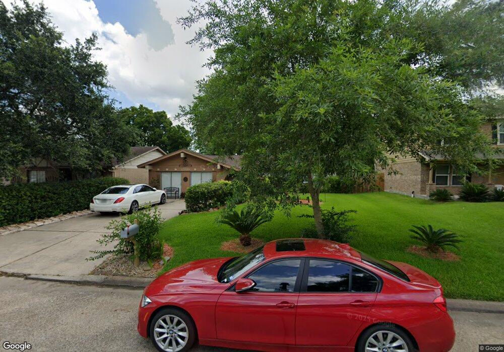 17019 Barcelona Dr, Friendswood, TX 77546 - photo 1