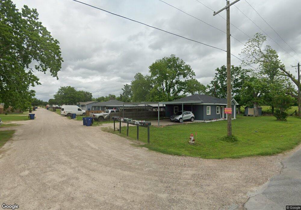 704 Ghinaudo Rd, Brazoria, TX 77422 - photo 1