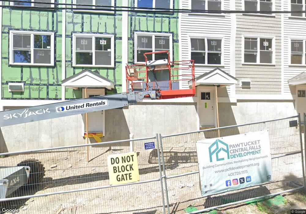 38 Japonica St, Pawtucket, RI 02860 - photo 1