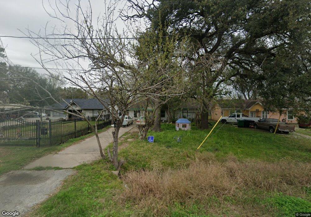 1105 Eubanks St, Houston, TX 77022 - photo 1