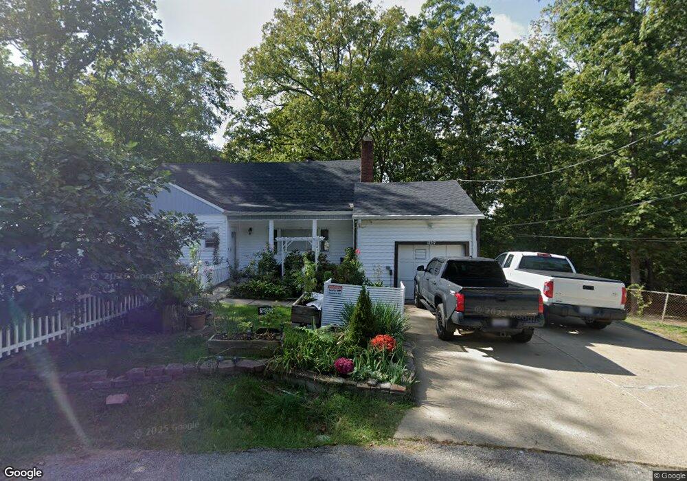 18363 Sharon Rd, Triangle, VA 22172 - photo 1