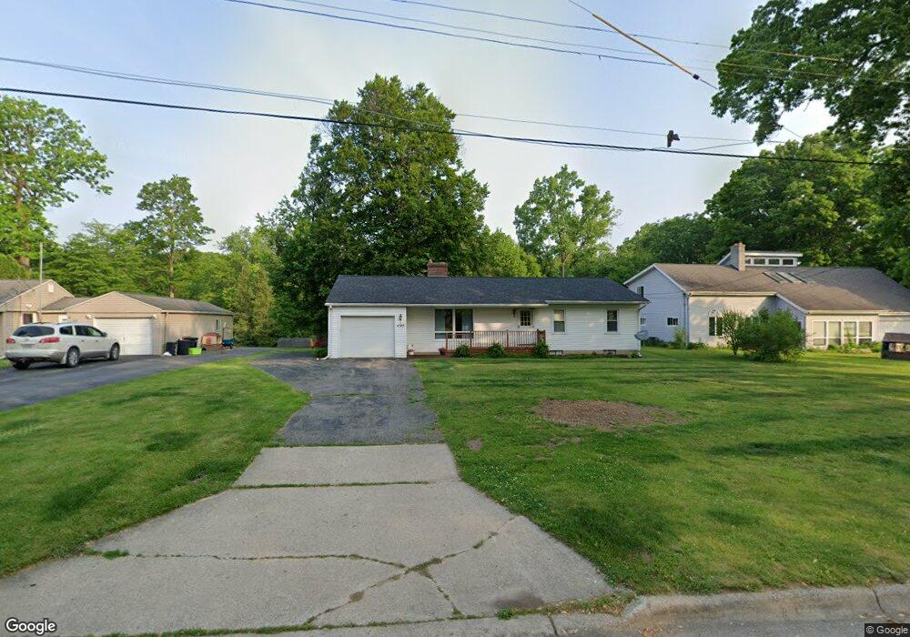 4323 Tommy Armour Dr, Flint, MI 48506 - photo 1
