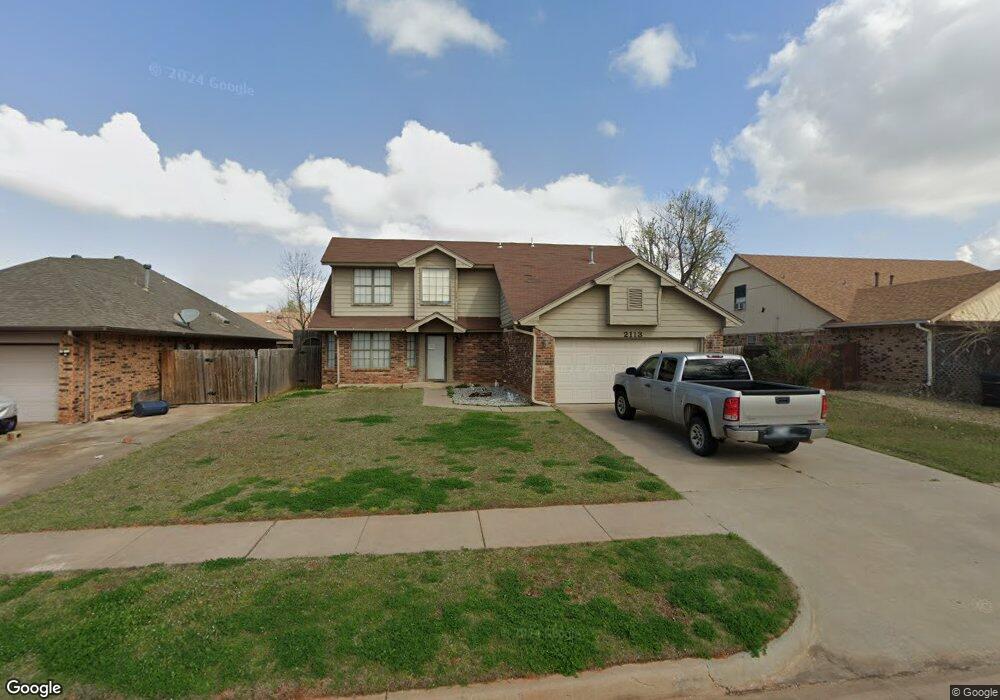2113 NE 10th St, Moore, OK 73160 - photo 1