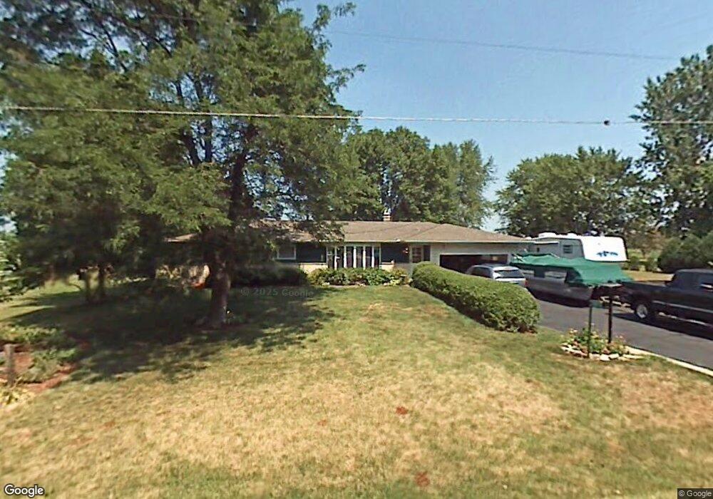 4852 Irish Ln, Fitchburg, WI 53711 - photo 1