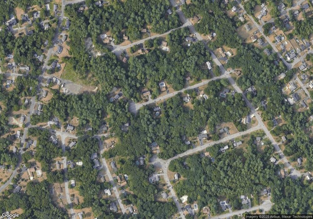 8 Shawnee Cir, Billerica, MA 01821 - photo 1