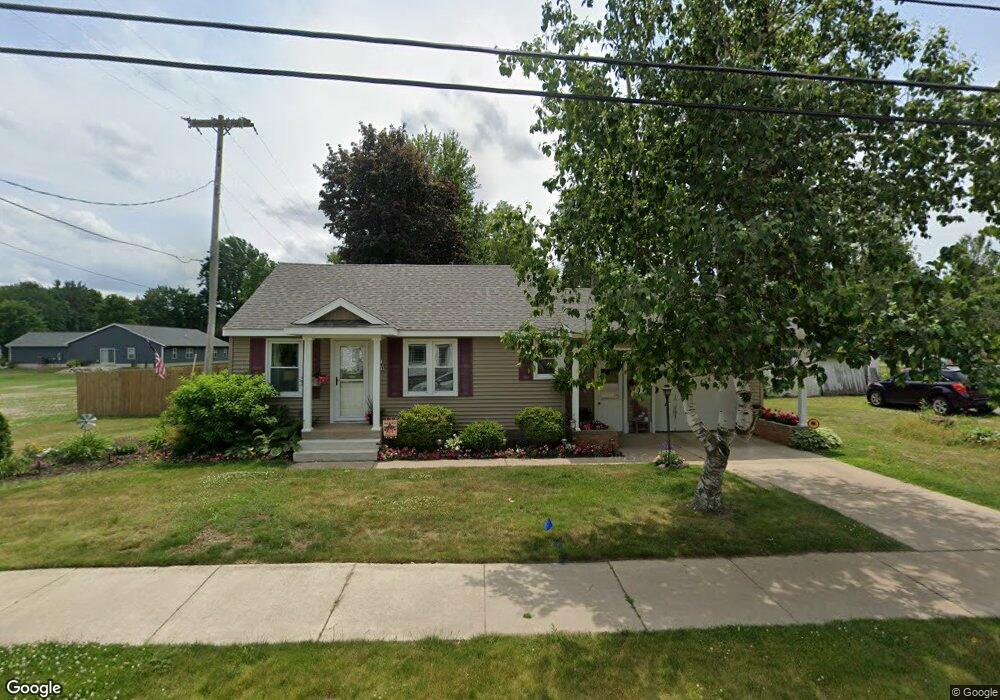 1010 Dahlia Ave, Wayland, MI 49348 - photo 1