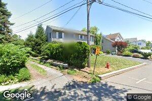 15 Holton St, Sewaren, NJ 07077
