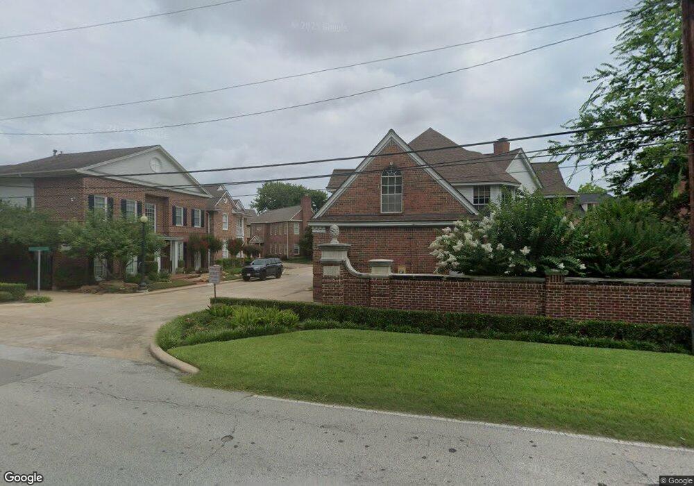 727 Bunker Hill Rd unit 88, Houston, TX 77024 - photo 1