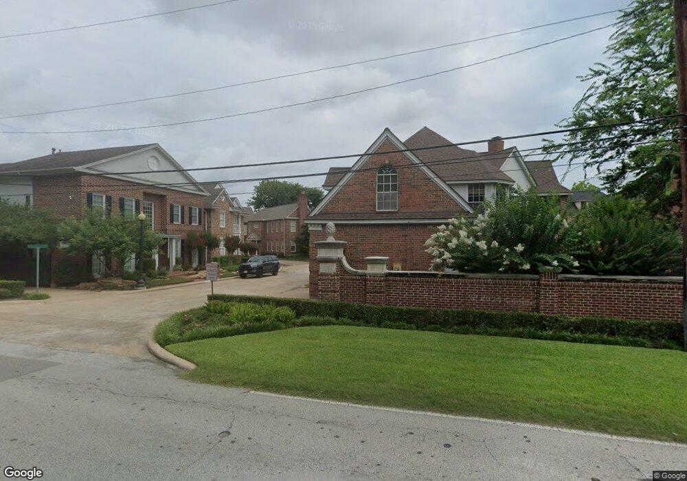 727 Bunker Hill Rd unit 90, Houston, TX 77024 - photo 1