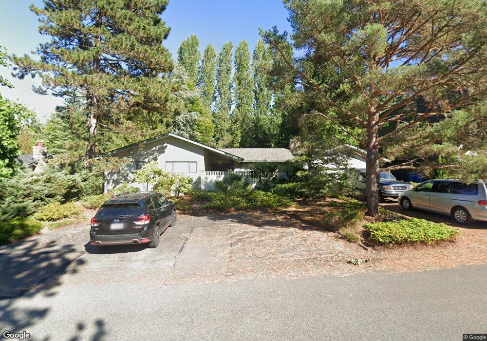 6520 80th Ave SE, Mercer Island, WA 98040 - photo 1