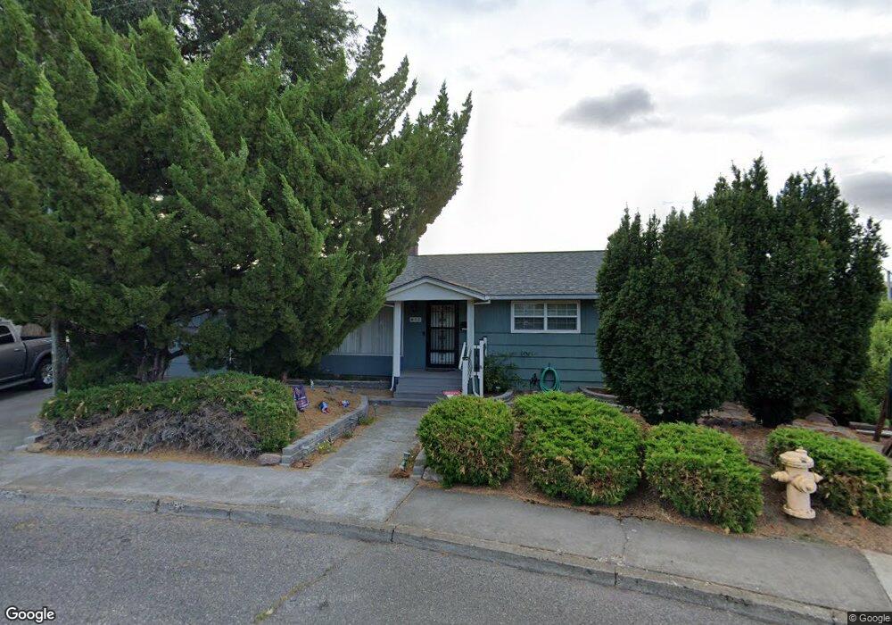 812 E 20th St, the Dalles, OR 97058 - photo 1