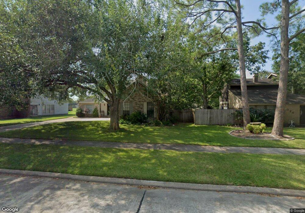 520 Gleneagles Dr, Friendswood, TX 77546 - photo 1