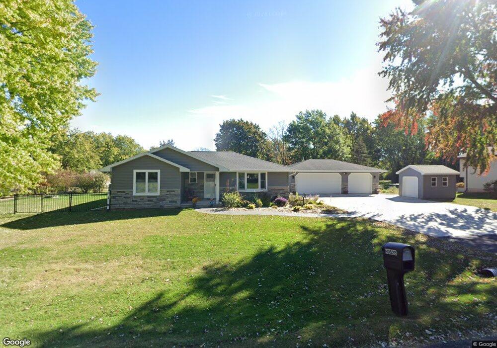 N9628 Otte Ct, Appleton, WI 54915 - photo 1