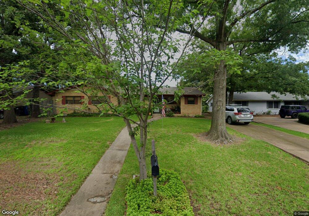 805 Deleon St, Denison, TX 75020 - photo 1
