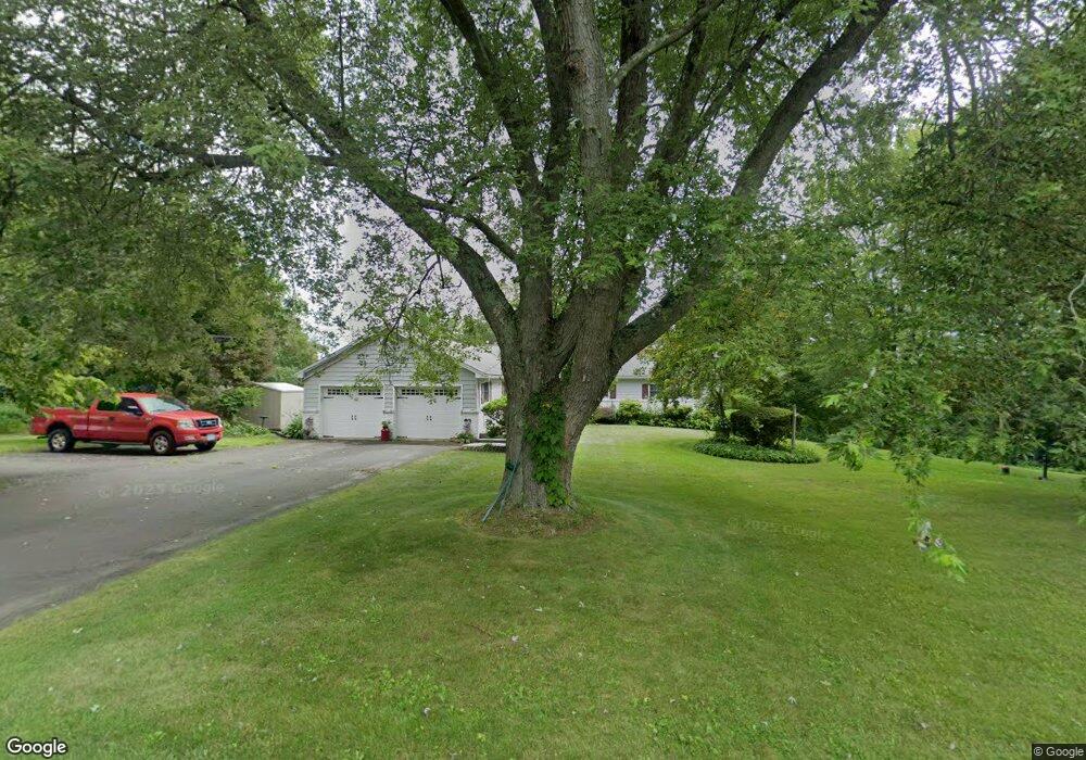 10 Whippoorwill Hill Rd, Newtown, CT 06470 - photo 1