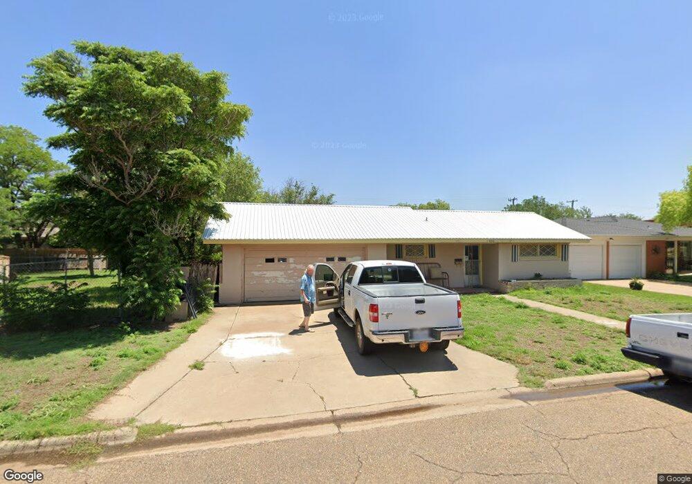 1006 Borger St, Plainview, TX 79072 - photo 1