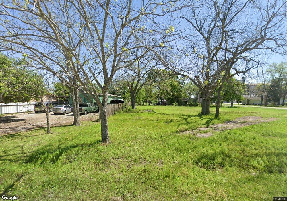 1717 Avenue C, Bay City, TX 77414 - photo 1